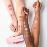 ⁦Essence Bloom Baby Bloom 02 Face & Eye Palette لوحة للوجه والعيون بلوم بيبي بلوم 02, من اسينس⁩ - الصورة ⁦4⁩